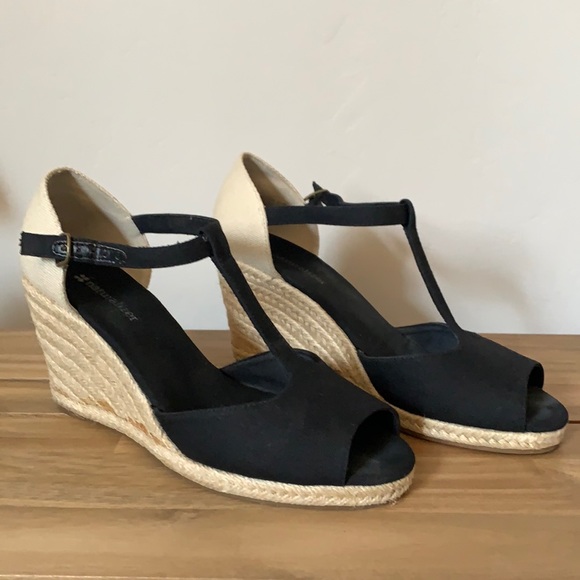 Naturalizer Derby 8.5 - Picture 1 of 6